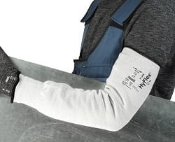 MANGA CONTRA CORTE 18" CON ORIFICIO PARA PULGAR 11-210 HYFLEX PIEZA